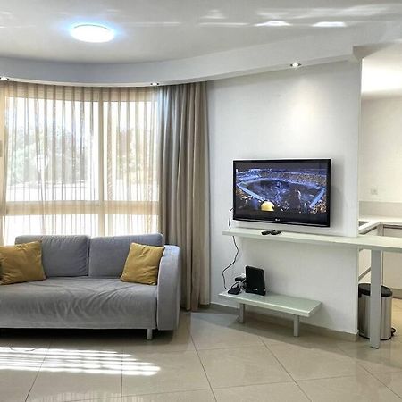 Sunny 3Br Apartment Golf Residence Eilat Eksteriør billede
