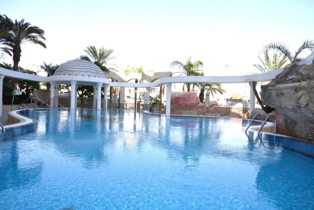 Sunny 3Br Apartment Golf Residence Eilat Eksteriør billede